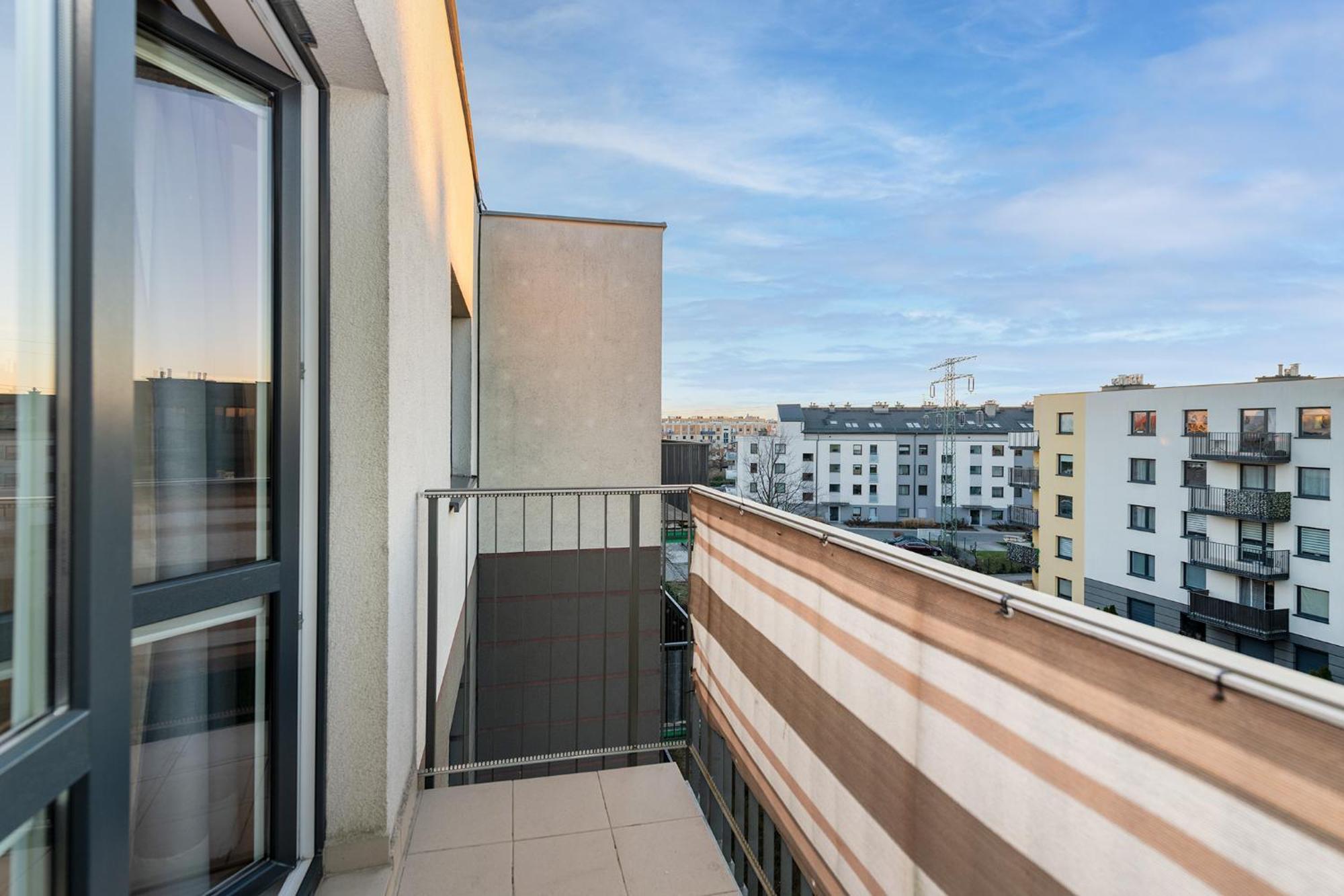Cozy Corner: With Wifi And Private Balcony *